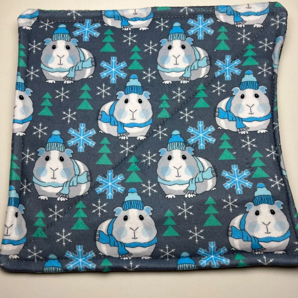 Guinea Pig P Piddle Pads Reusable Fleece 12” Pair Lot 2 New Snowflakes Popular